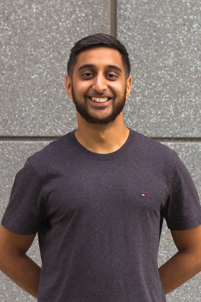 haroonchishty-mobileintern-headshotfull