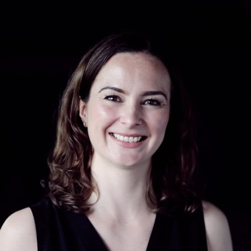 Julia McColl Headshot