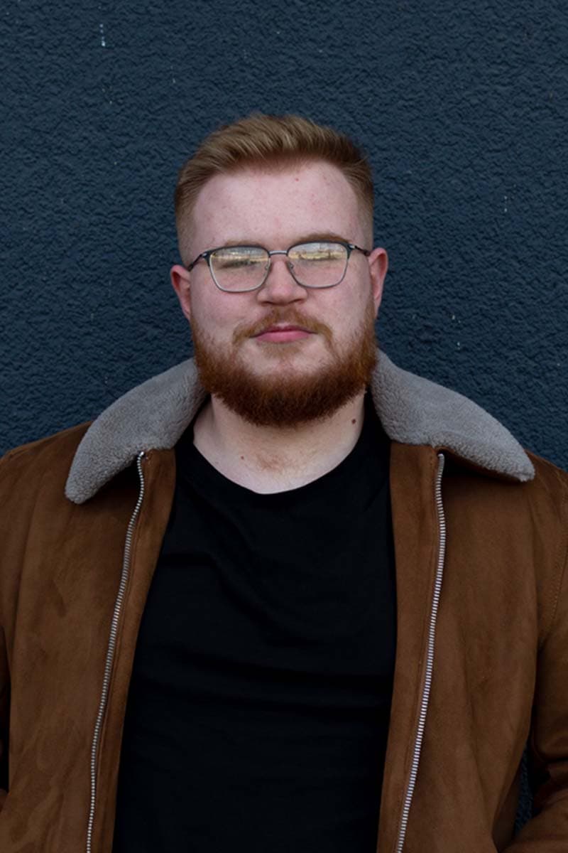 jamesclegg-softwareengineer-headshot-800:1200